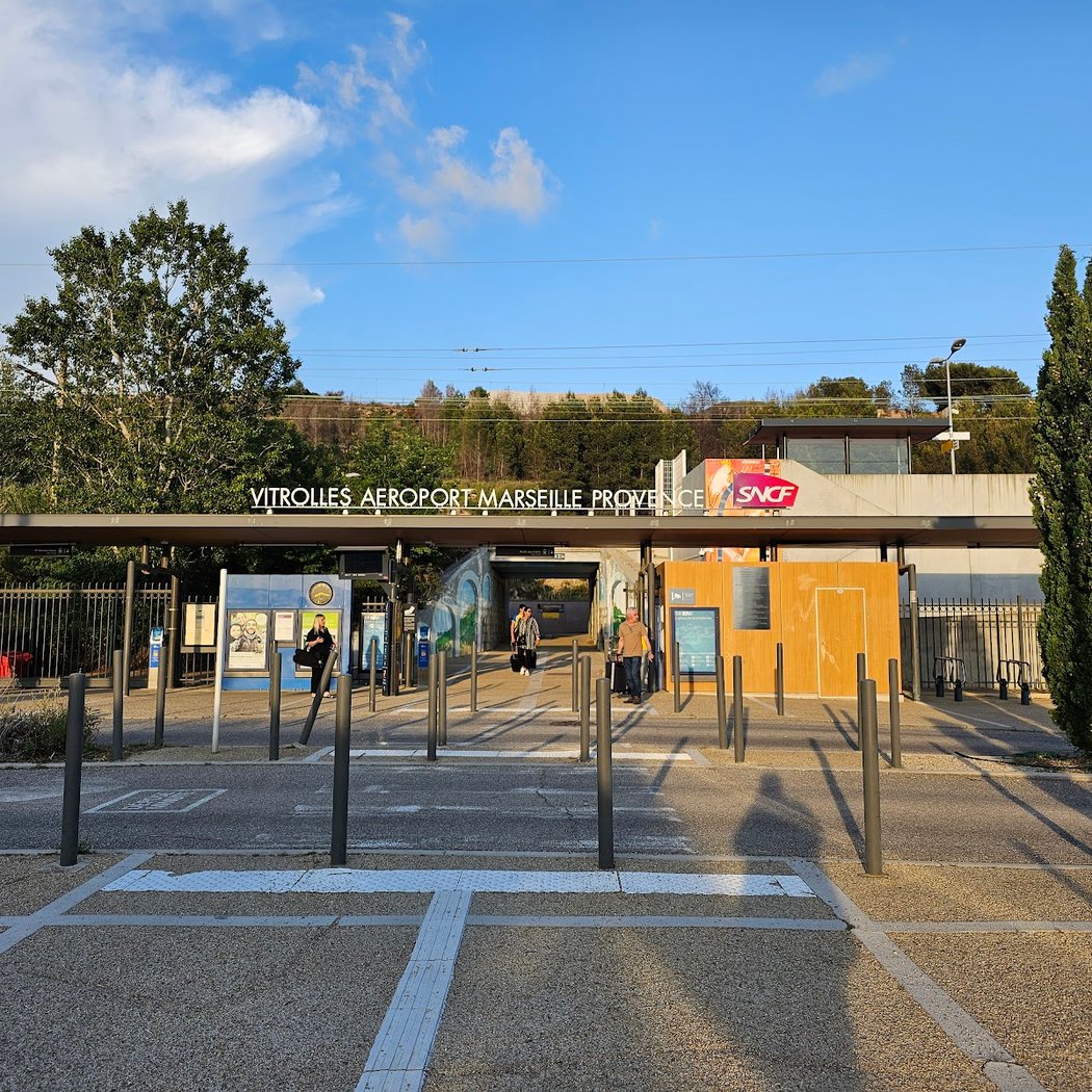 Vitrolles-Aéroport-Marseille-Provence 1