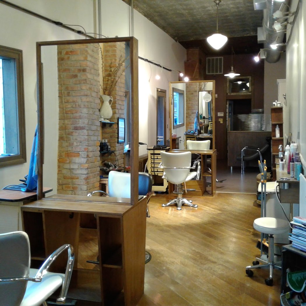 mousey brown salon 3