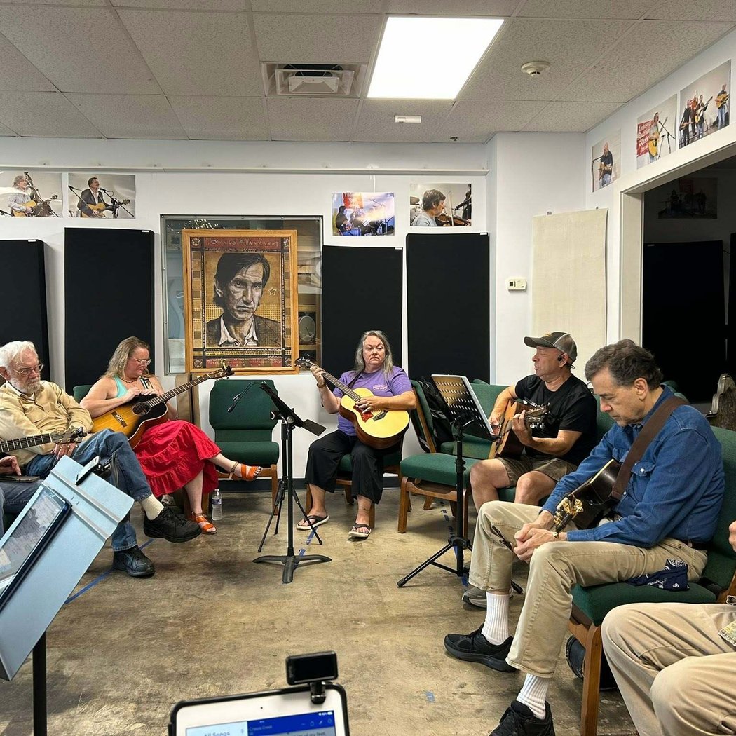 Free Ukulele Lessons for Total Beginners with Kirk Jones 1