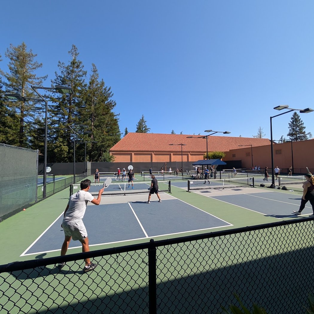 Bay Club Courtside 1