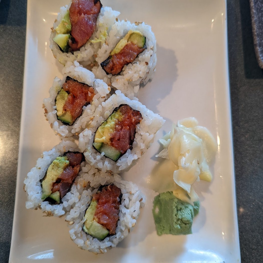Kamikaze Sushi Bar & Cuisine 3