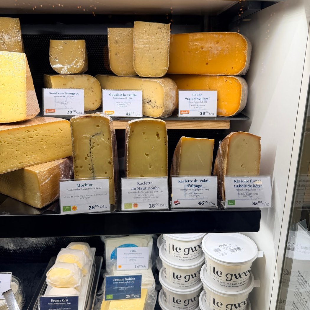 Crèmerie-fromagerie Racines - Cave à fromages 1