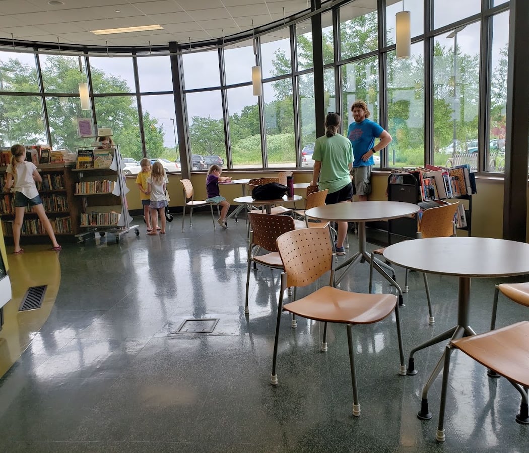 Davenport Public Library - Eastern Branch 1