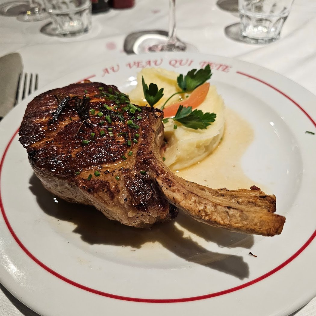 Au Veau Qui Tete 1