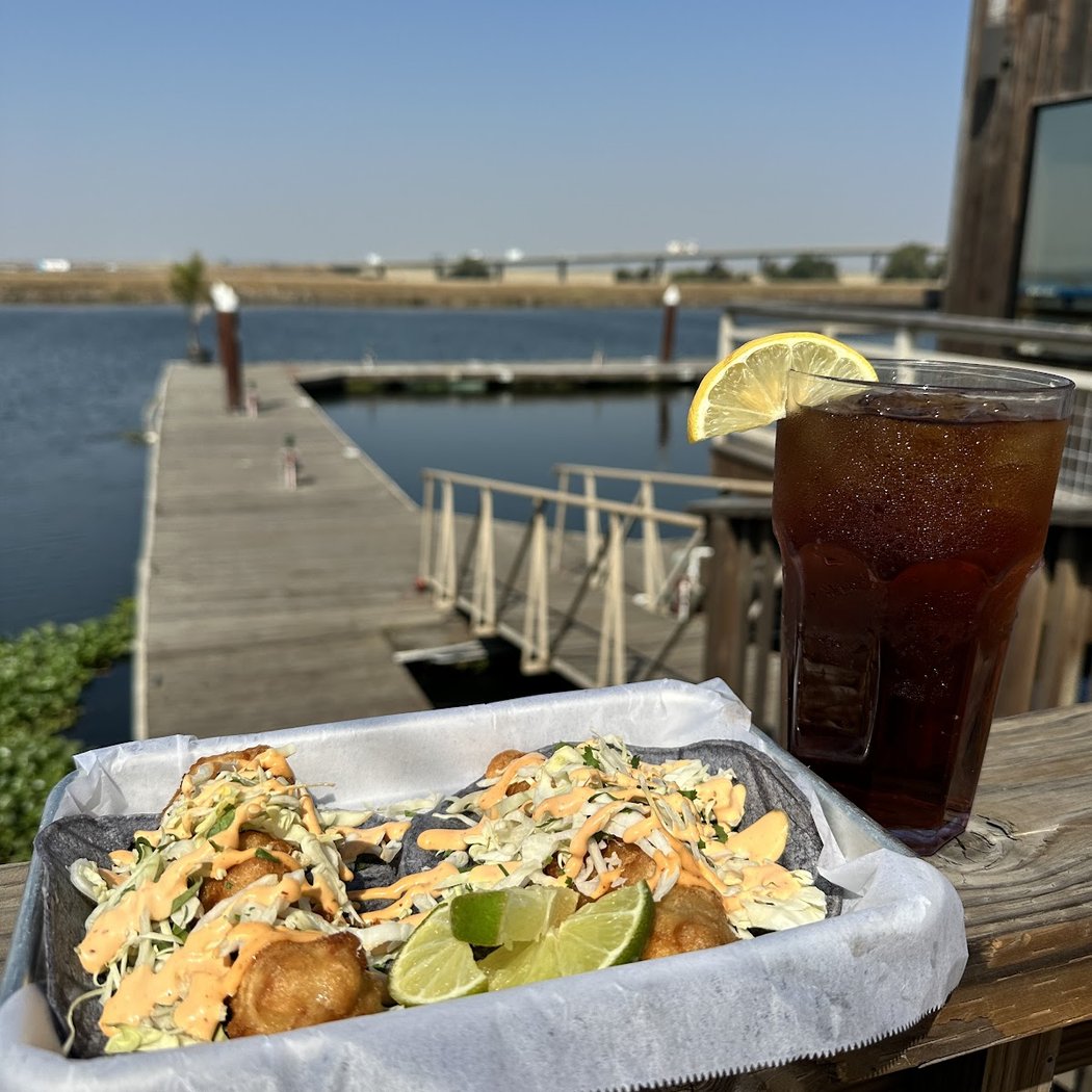 Tower Park Waterfront Grille 3