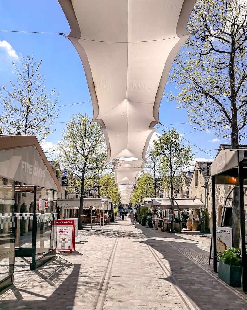 Stroll and Splurge at Bercy Village 2