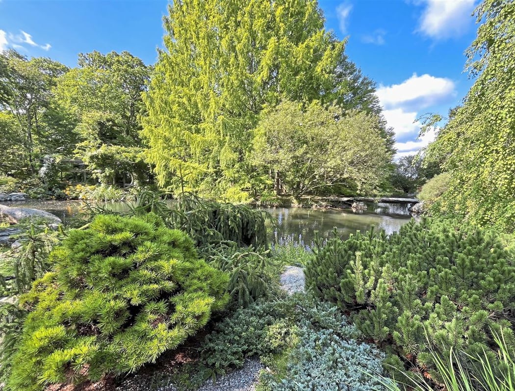 Stonecrop Gardens 3