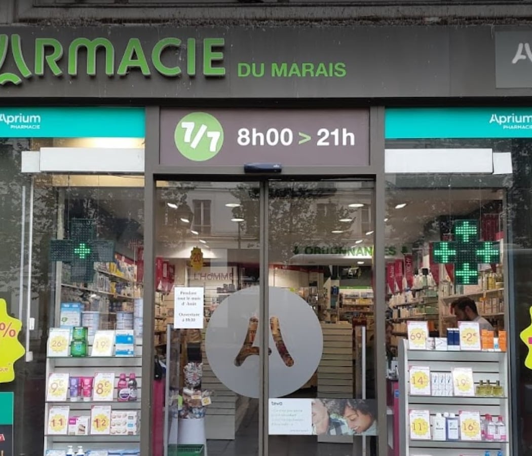 💊 PHARMACIE DU MARAIS l Rue Saint-Antoine Paris 4ème 2