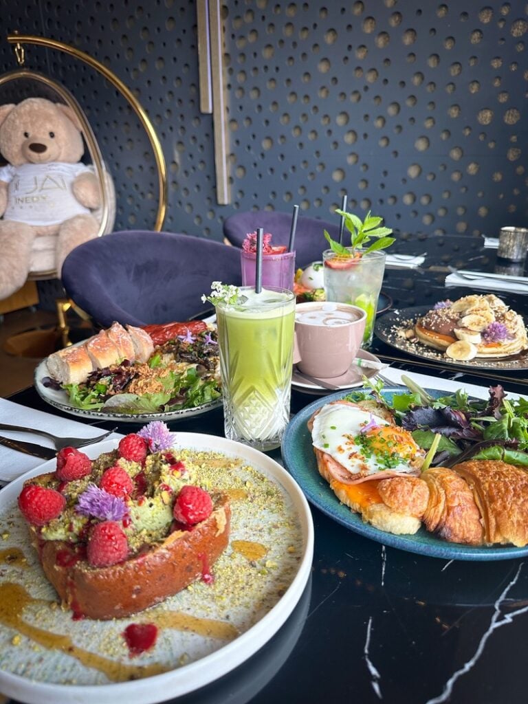 Quai Nedy Lounge Restaurant 2