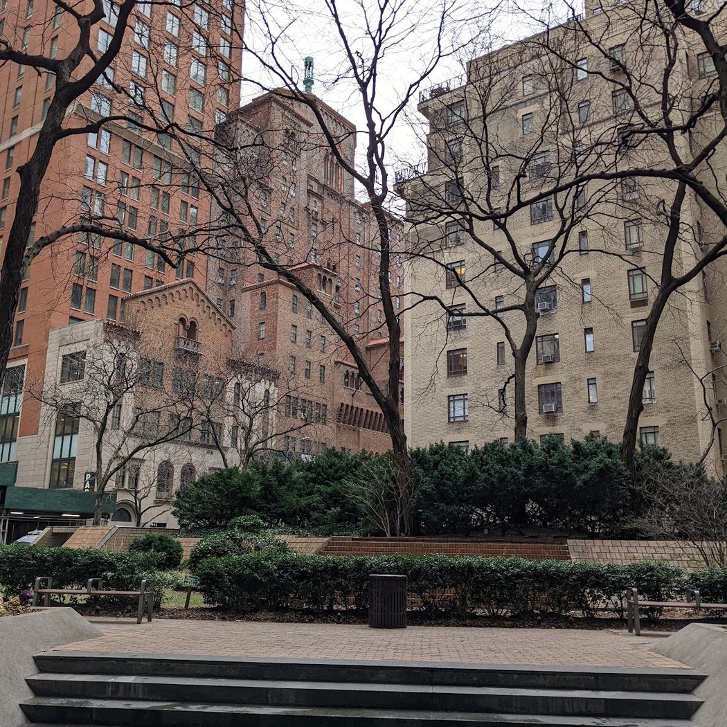 Lincoln Square 3