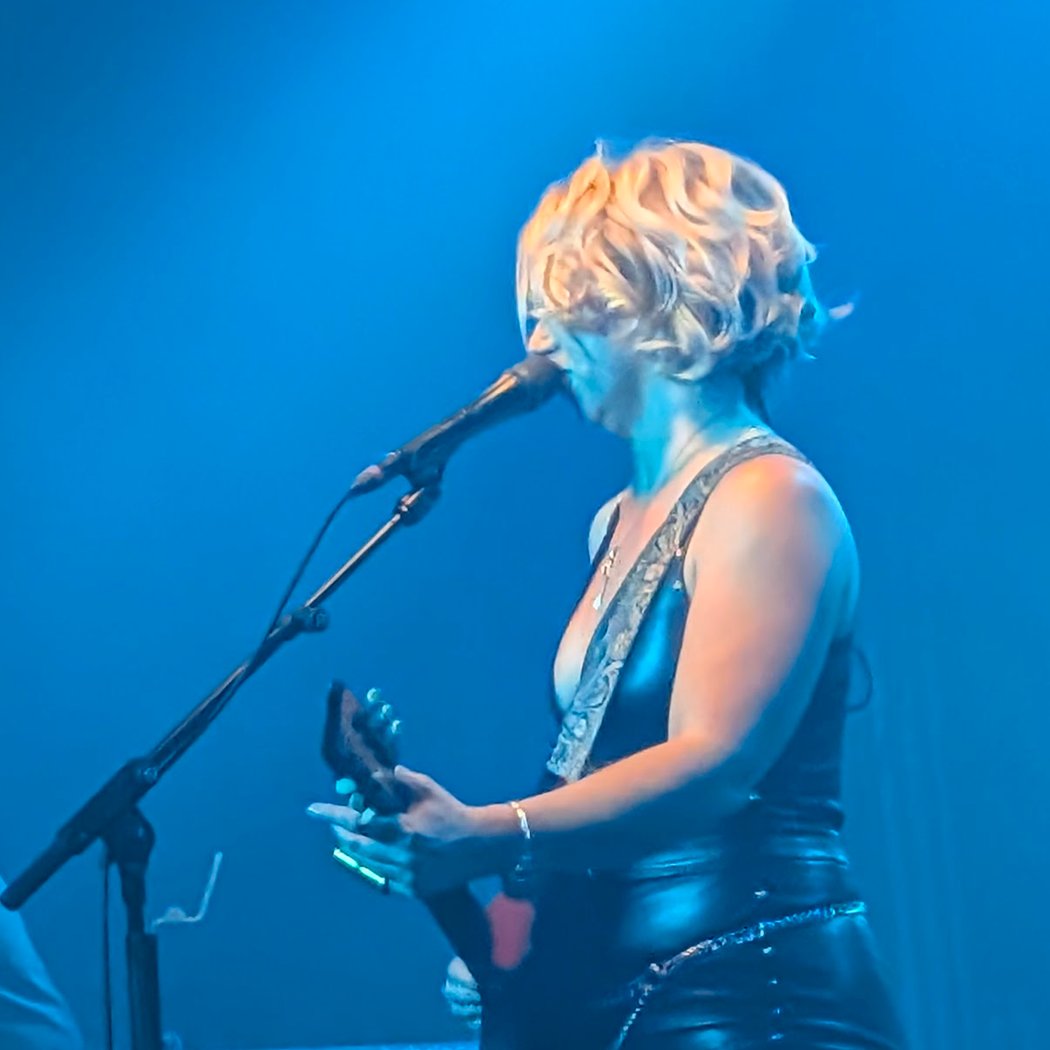 Razzmatazz 2 3