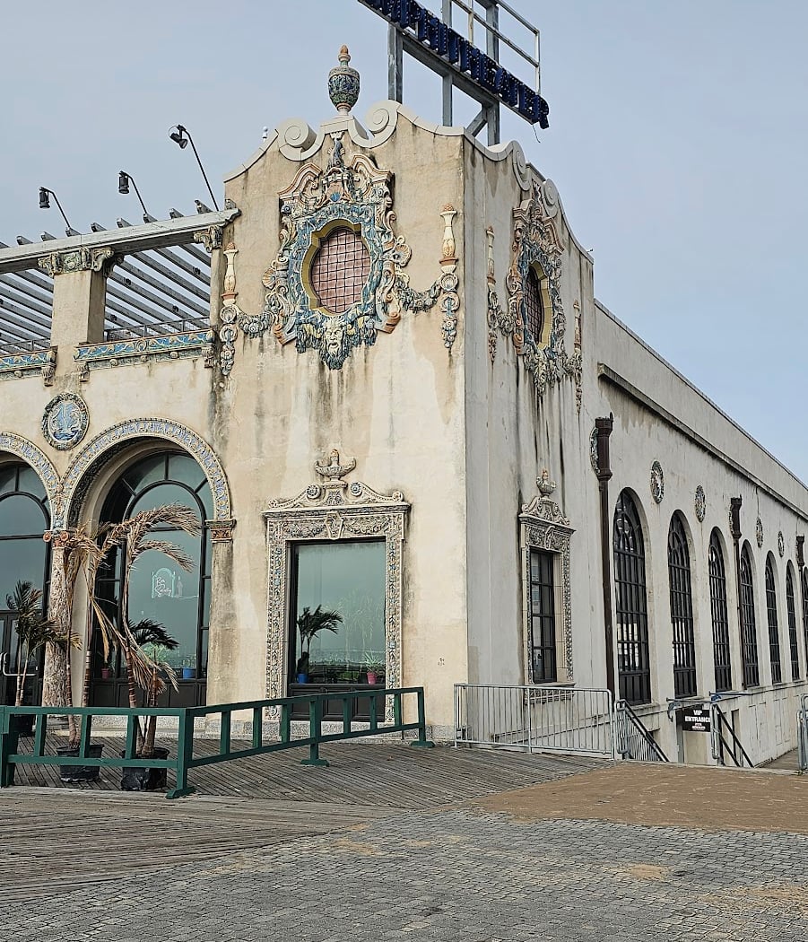 The Childs Restaurants building 2