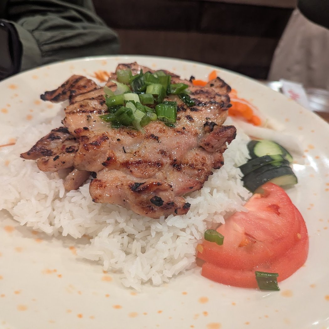 U Bar & Restaurant 1