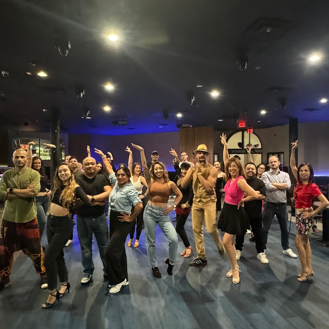 Sensual Bachata & Salsa Academy by Latin Jam 2