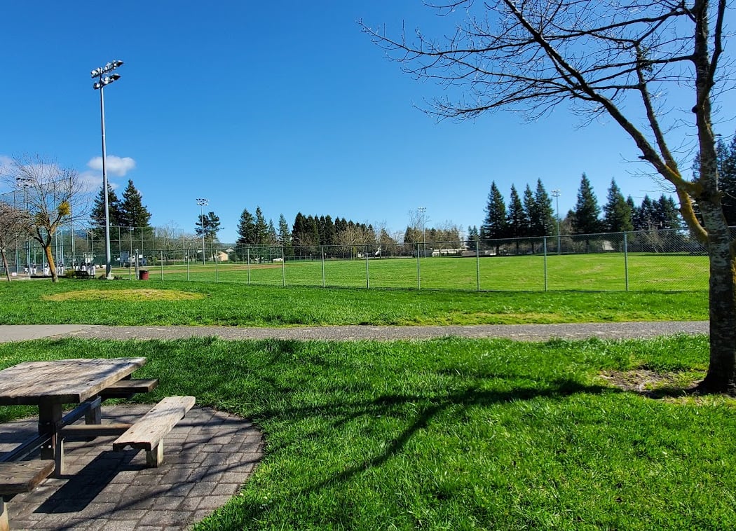 Golis Park 4