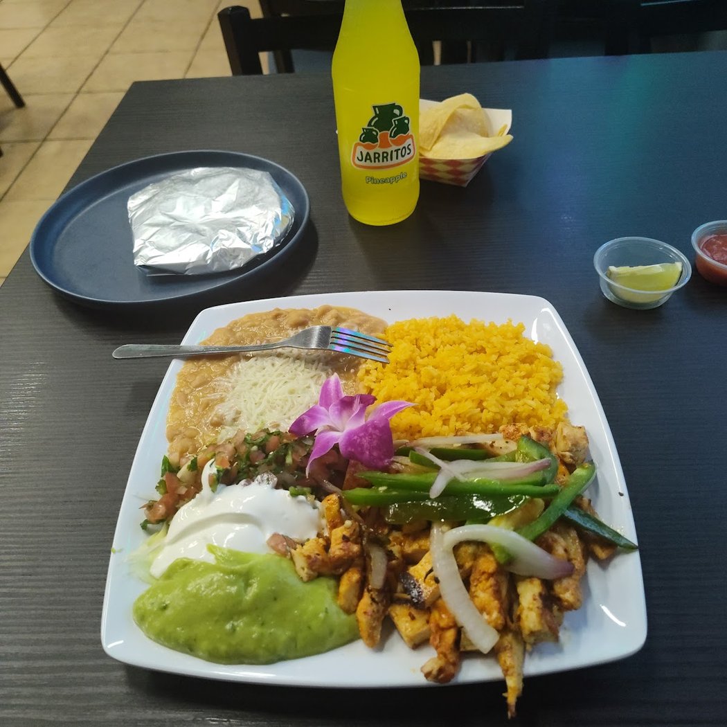 Taqueria Los Agaves 3