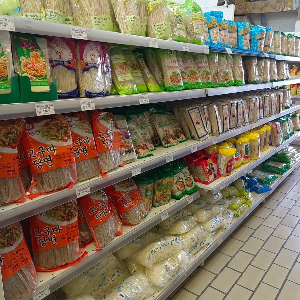 ASIA STORE 79 Grocery store & Bubble tea shop 3