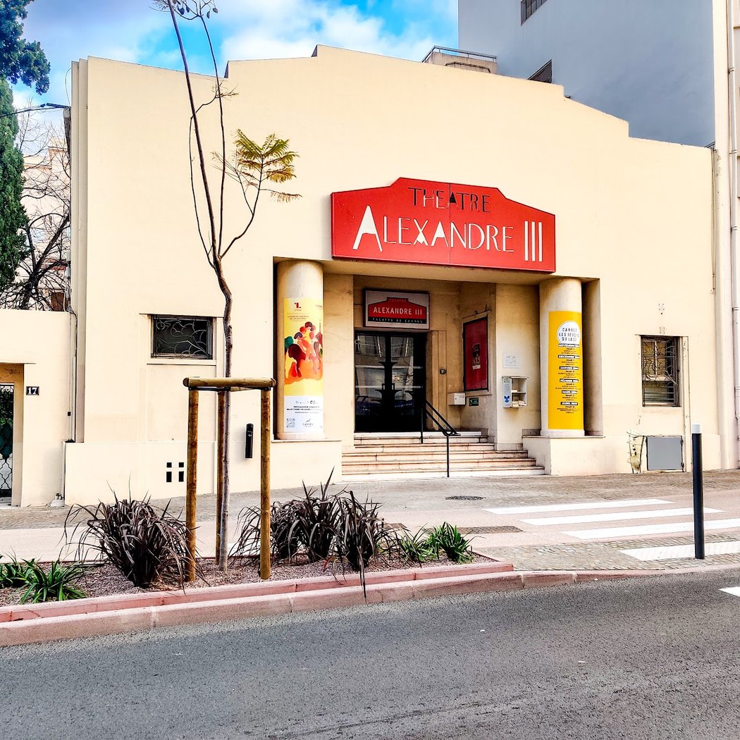 THEATER ALEXANDRE III 2