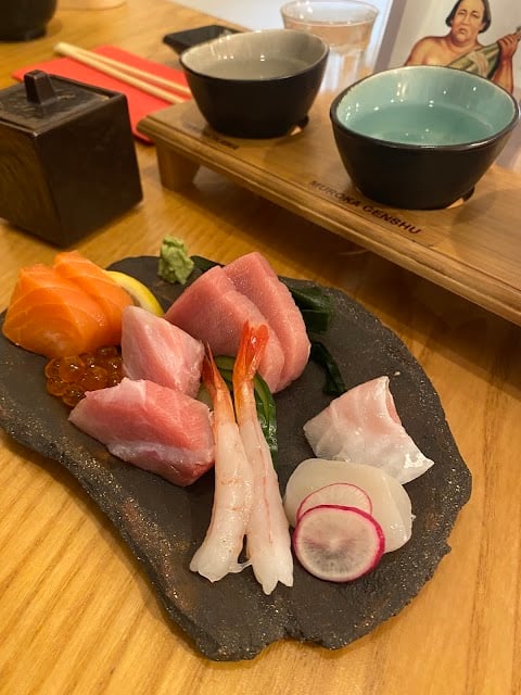 Le Bar à sushi Izumi 1