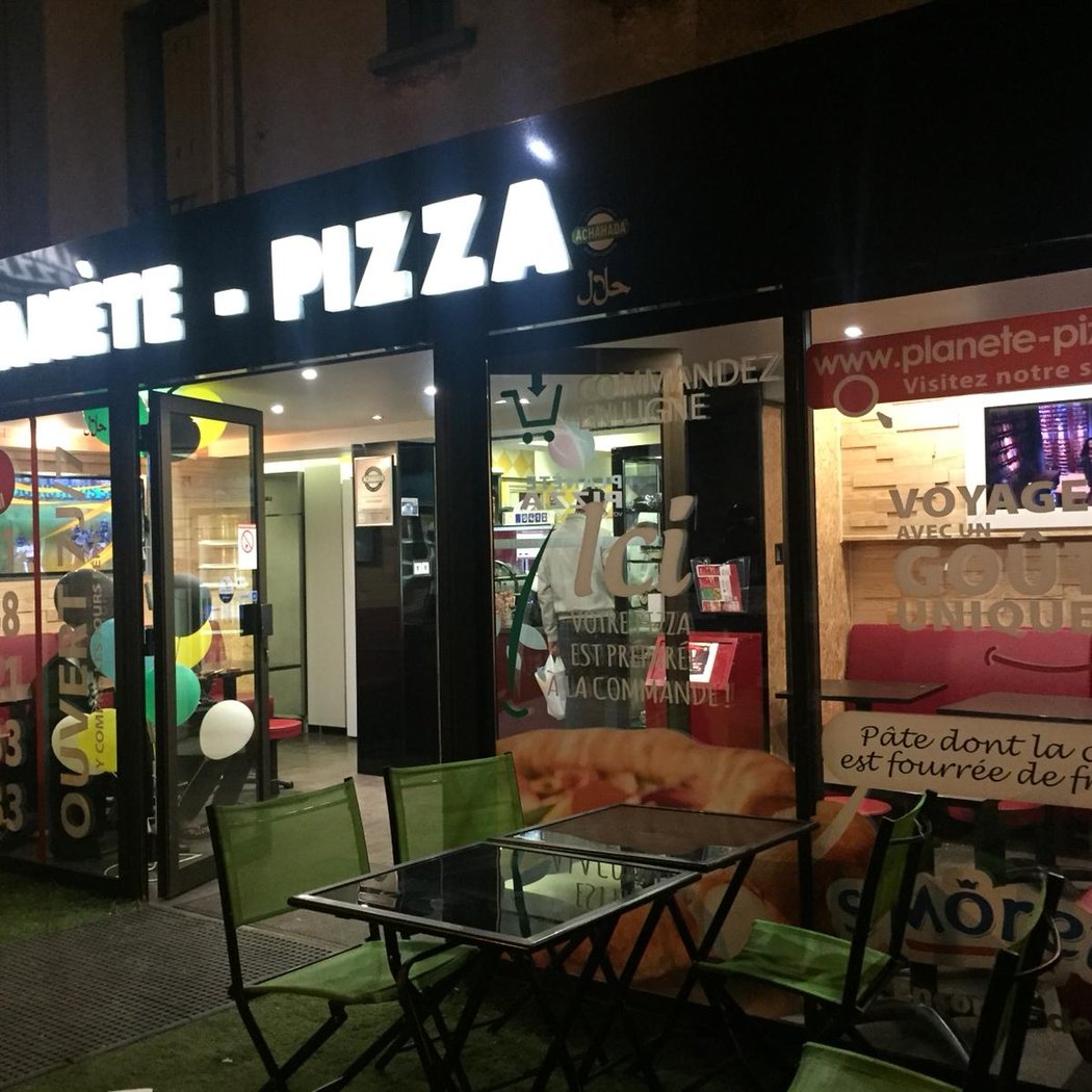 Planète Pizza Stains (Achahada) 2