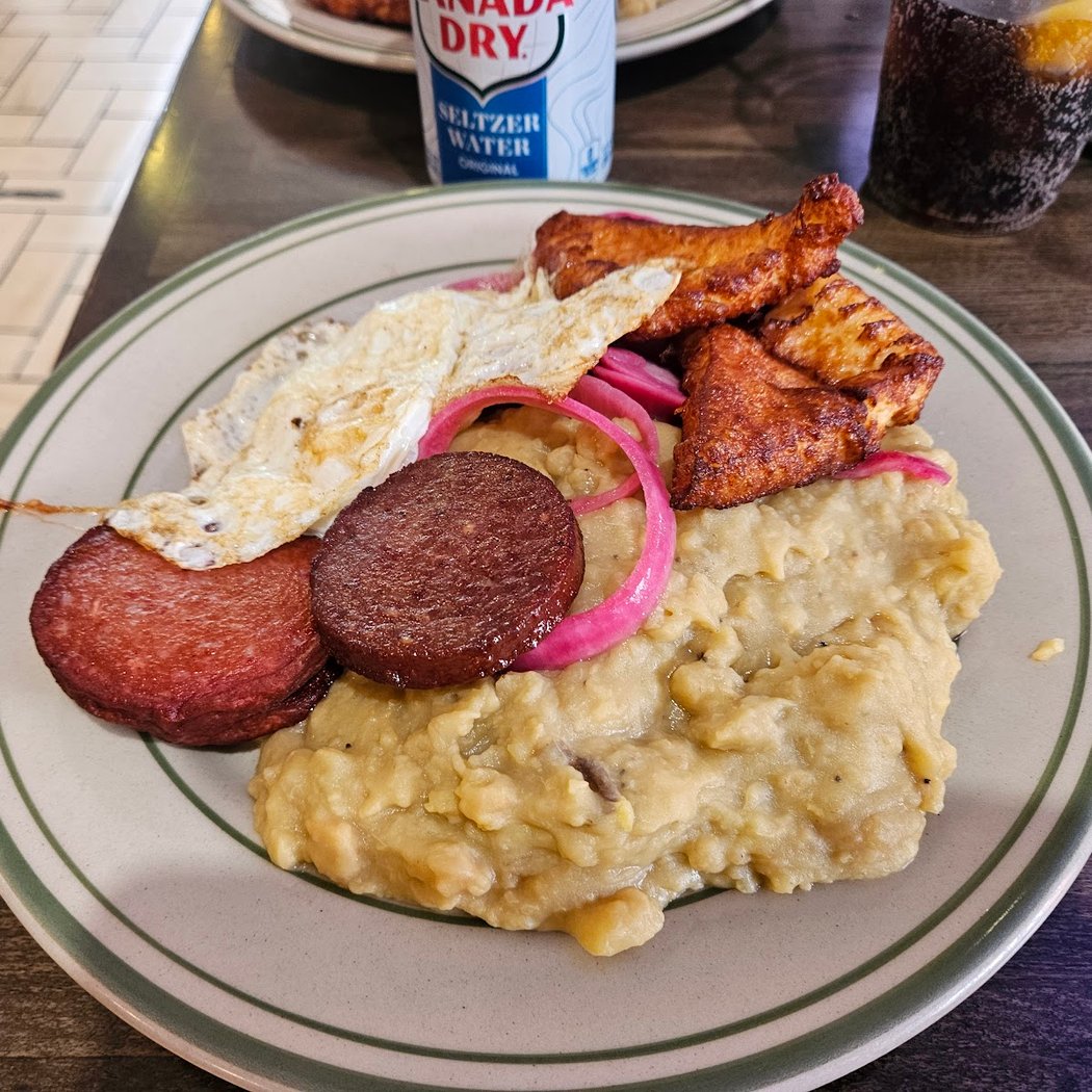 Sandy Restaurant 1