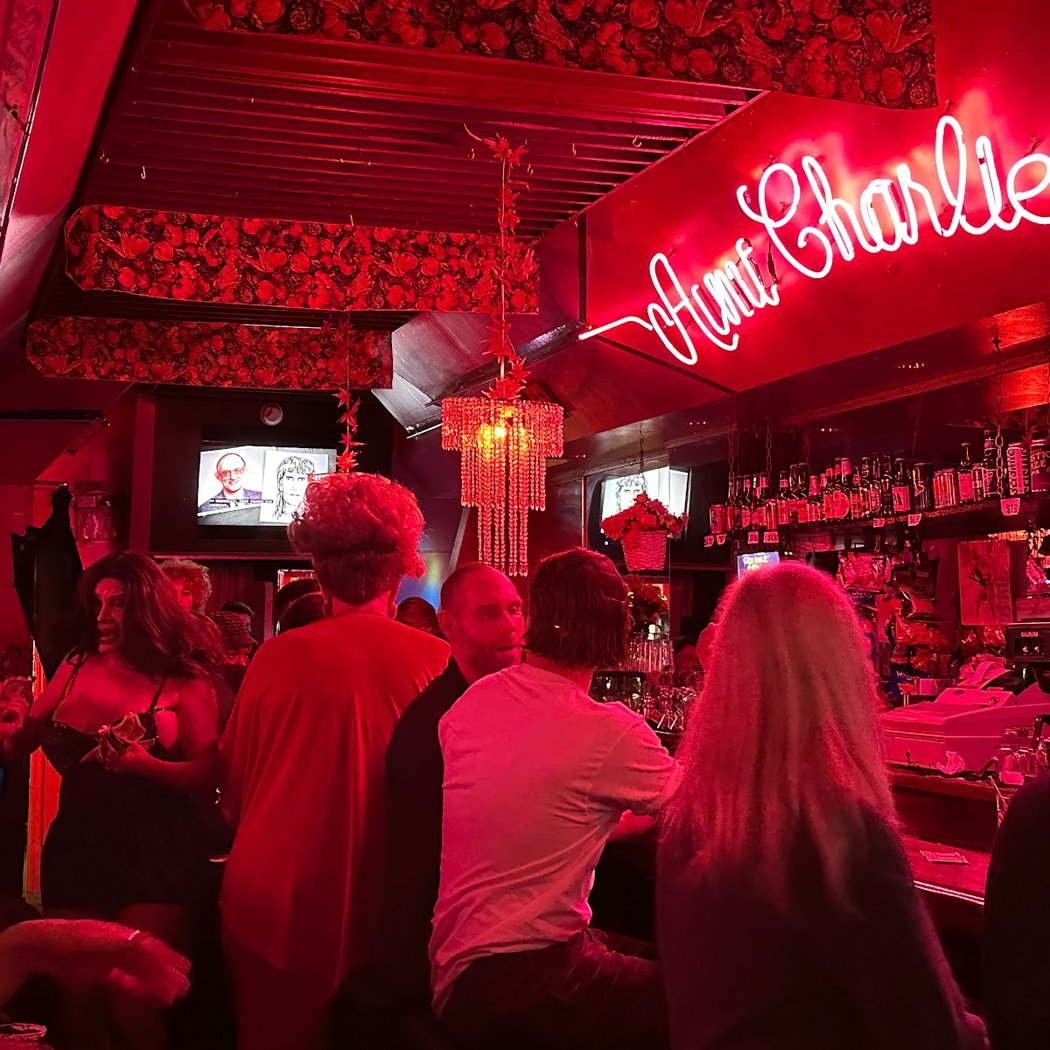 Aunt Charlie's Lounge 3