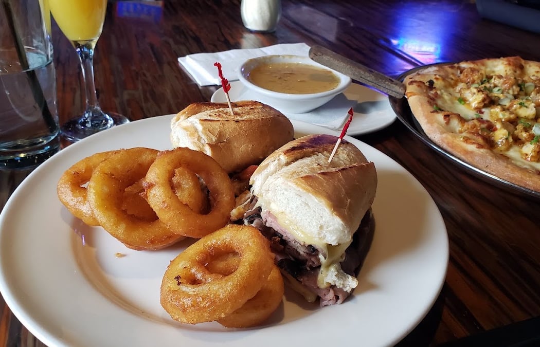 Uptown Grille 2