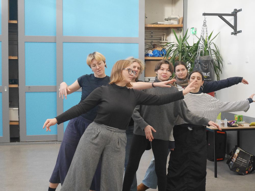A Three-Sunday Embodied Performance Lab: From Impulse to Performance 3