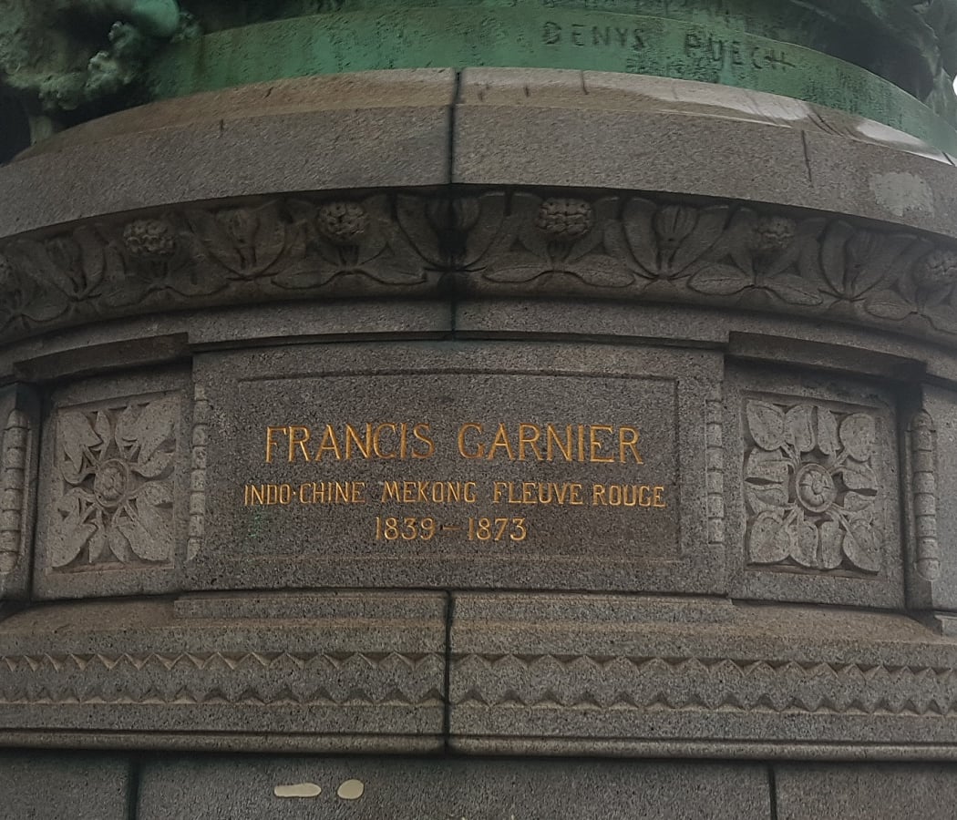 Monument à Francis Garnier 2