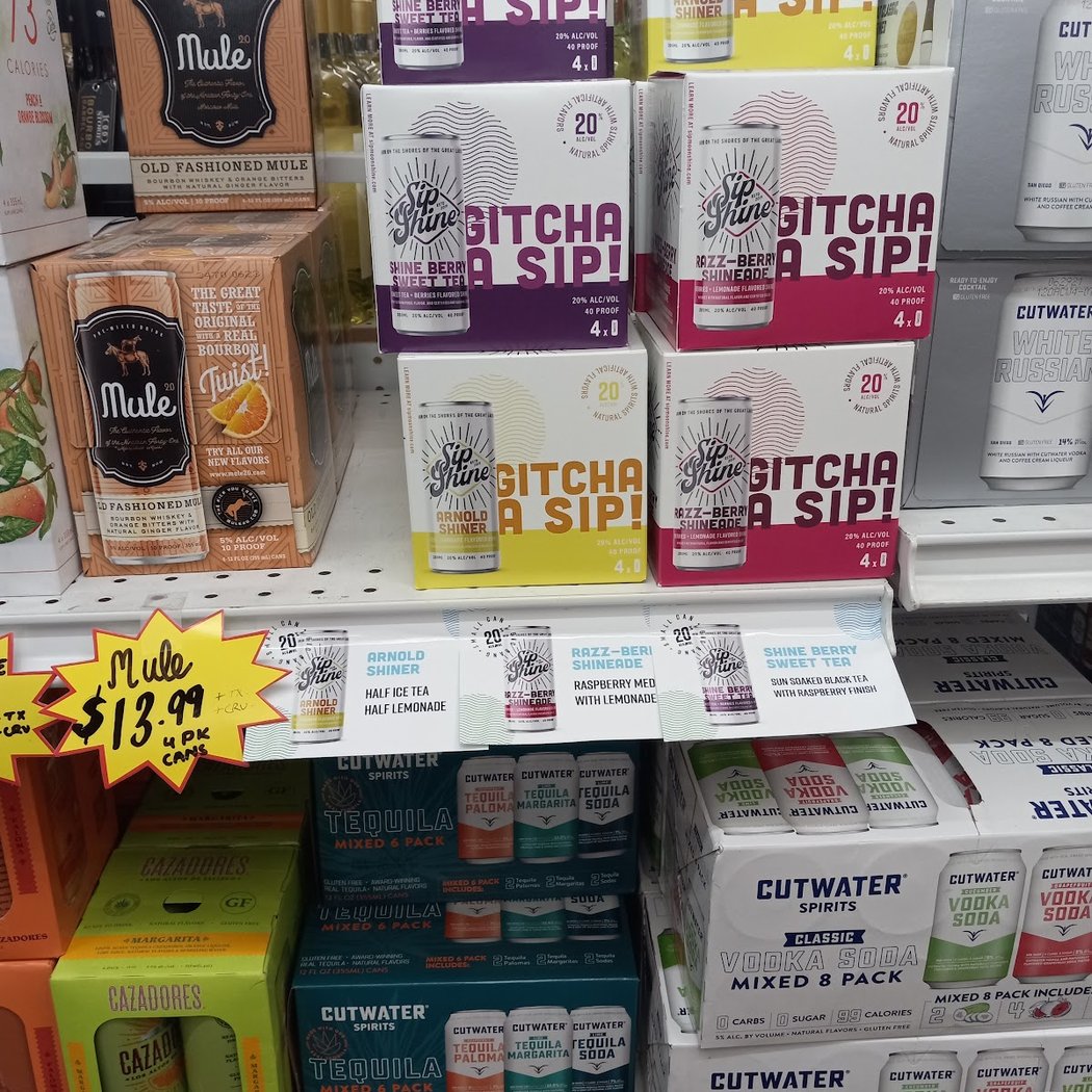 Campus Market & Liquor 1