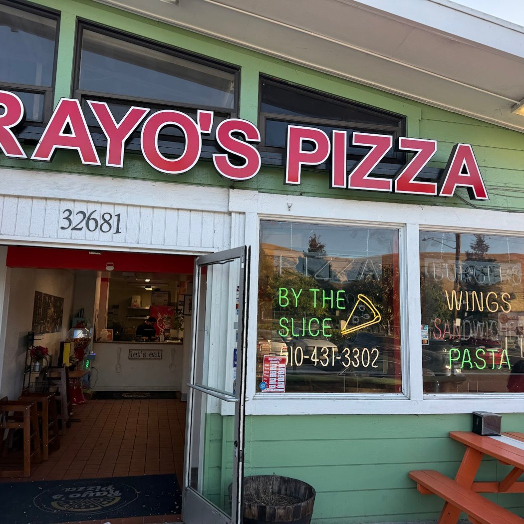 Rayo's Pizza 2
