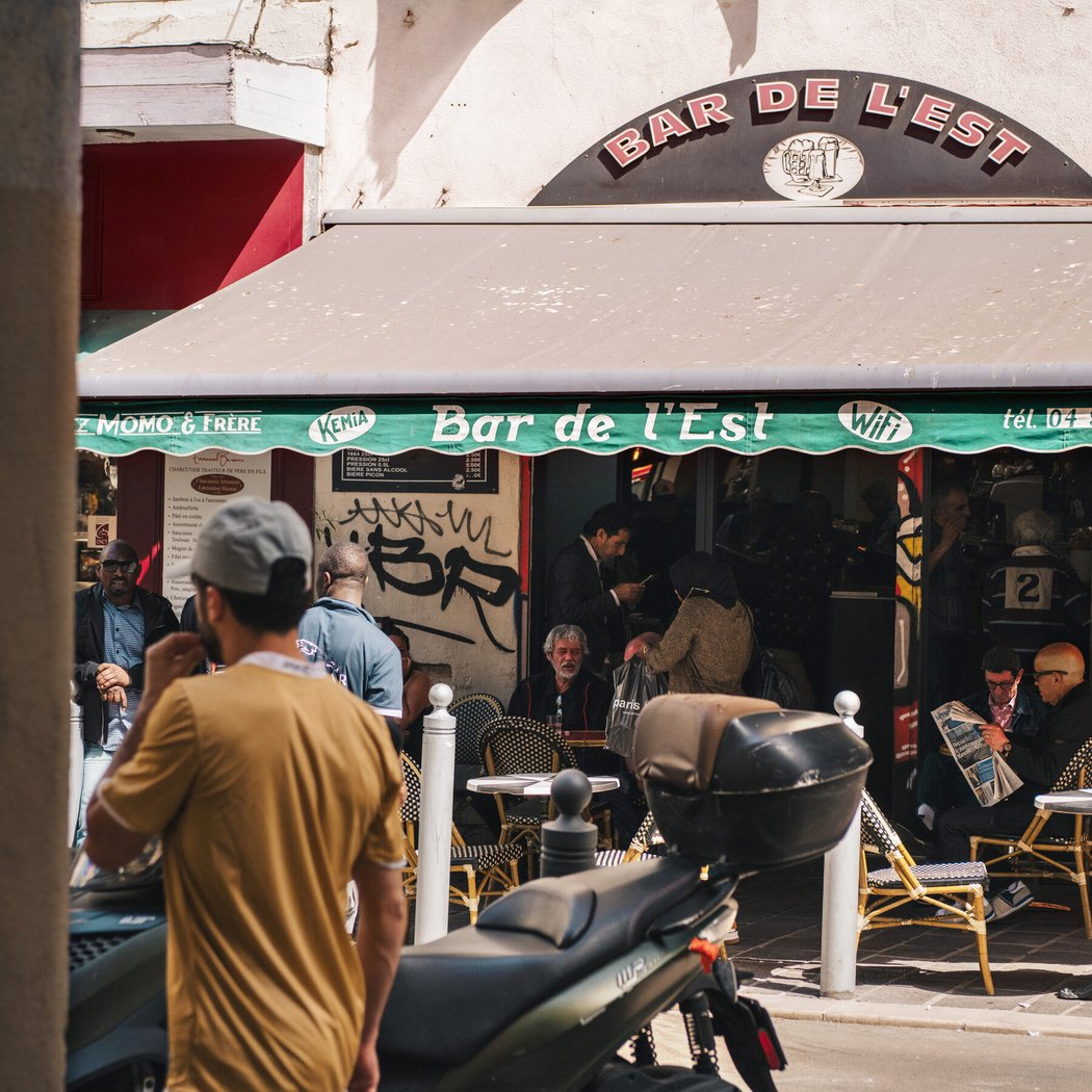 Bar de L Est 1
