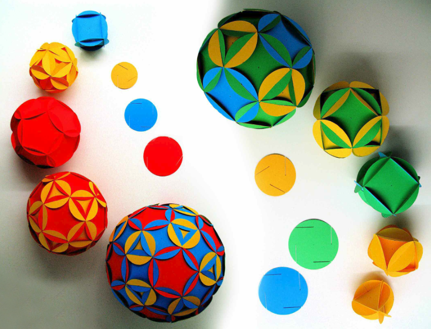 Exposition : Géométrie par le jeu – Les inventions de Fabien Vienne 2