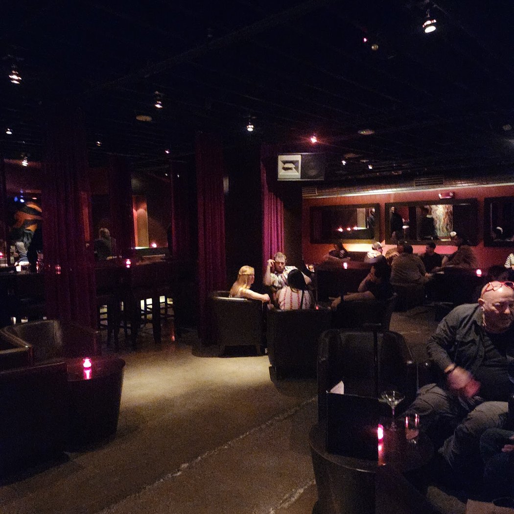 Downtown Cocktail Room 3