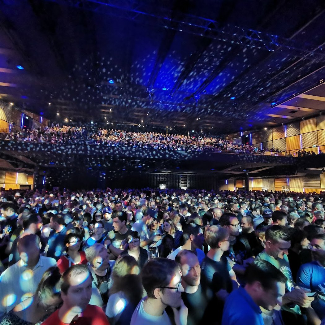 THE HALL 2