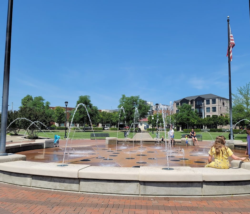 Circus Square Park 1