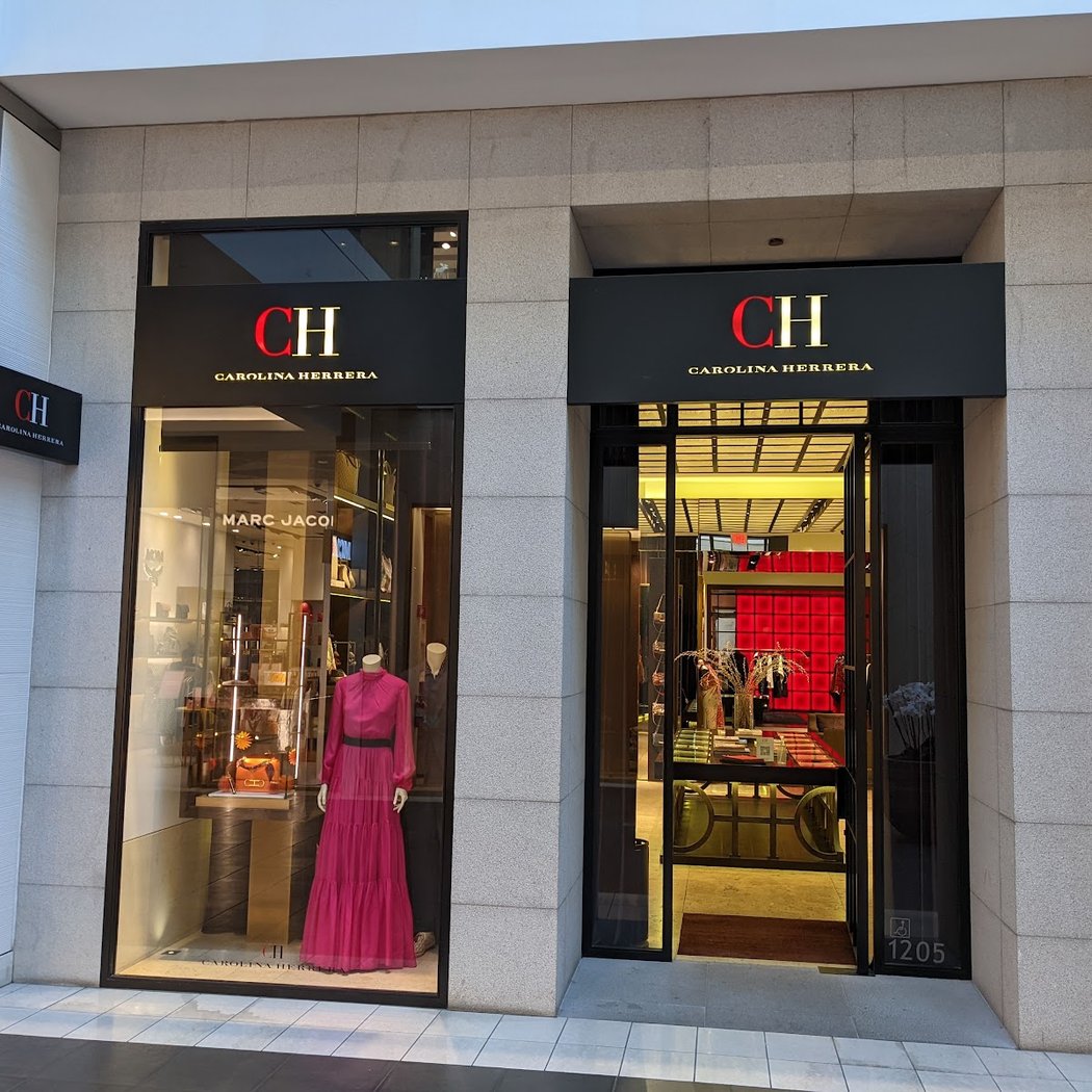 CH Carolina Herrera 2