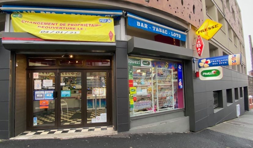 Bar tabac Les 4 routes 2