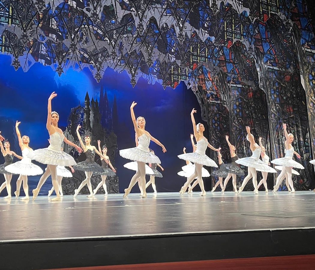 Peninsula Ballet Theatre 'Nutcracker' 1