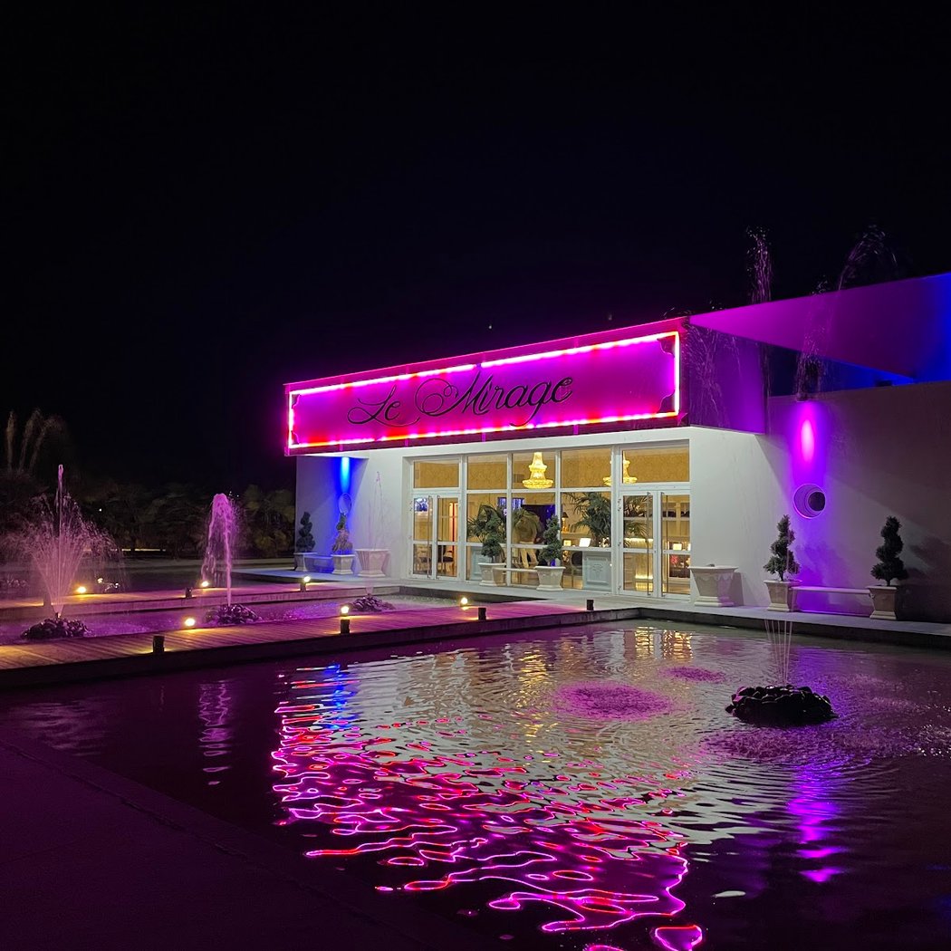 Le Mirage Cabaret Show 4