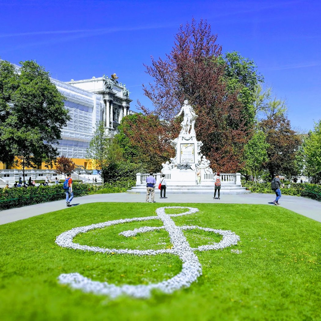 Burggarten 2