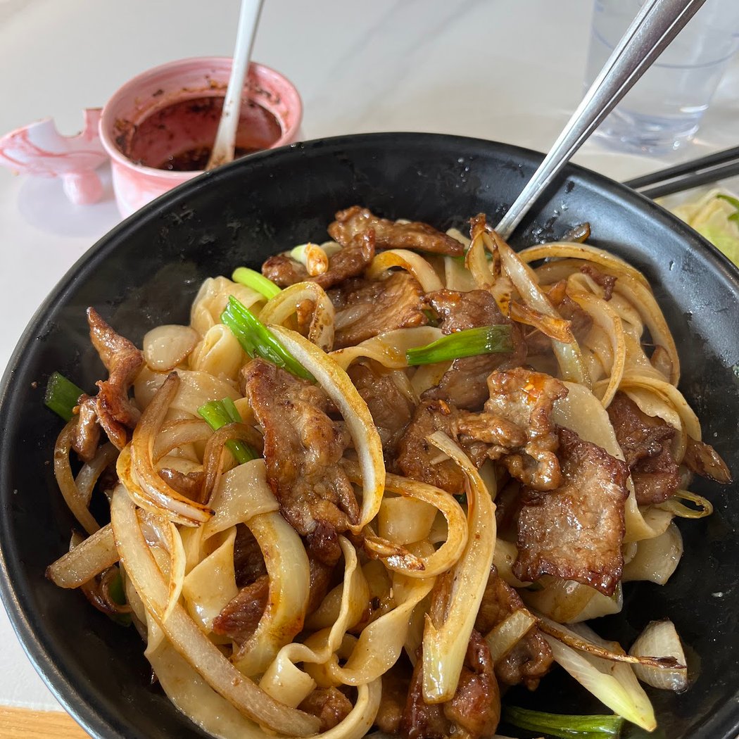 Seasons Noodles & Dumplings Garden 1