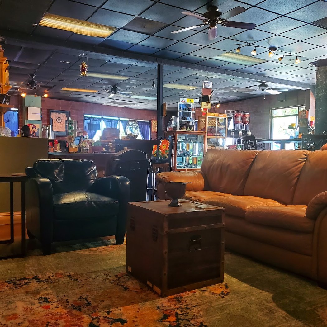 Corona Club Cigar Lounge 2