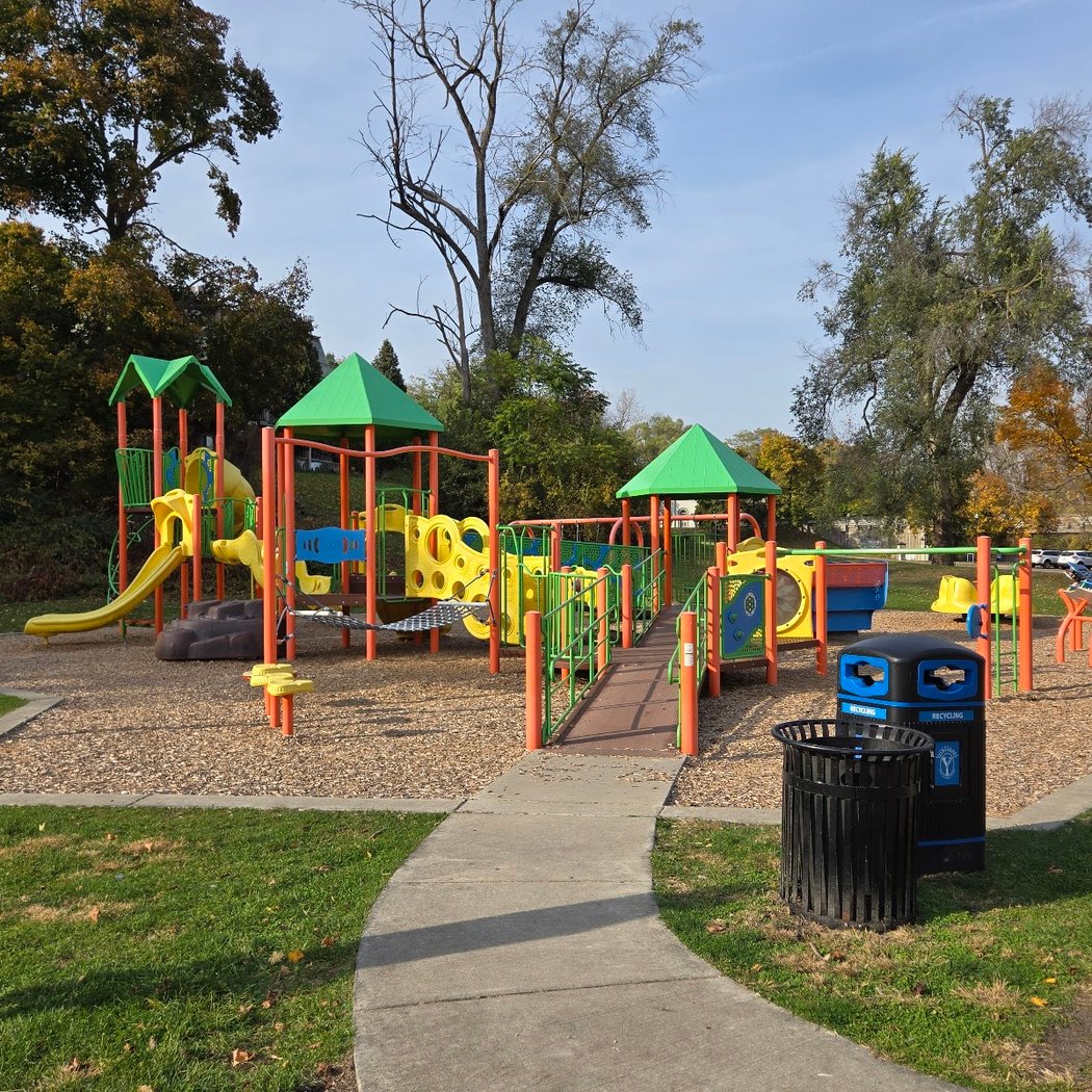 Riverside Park 2