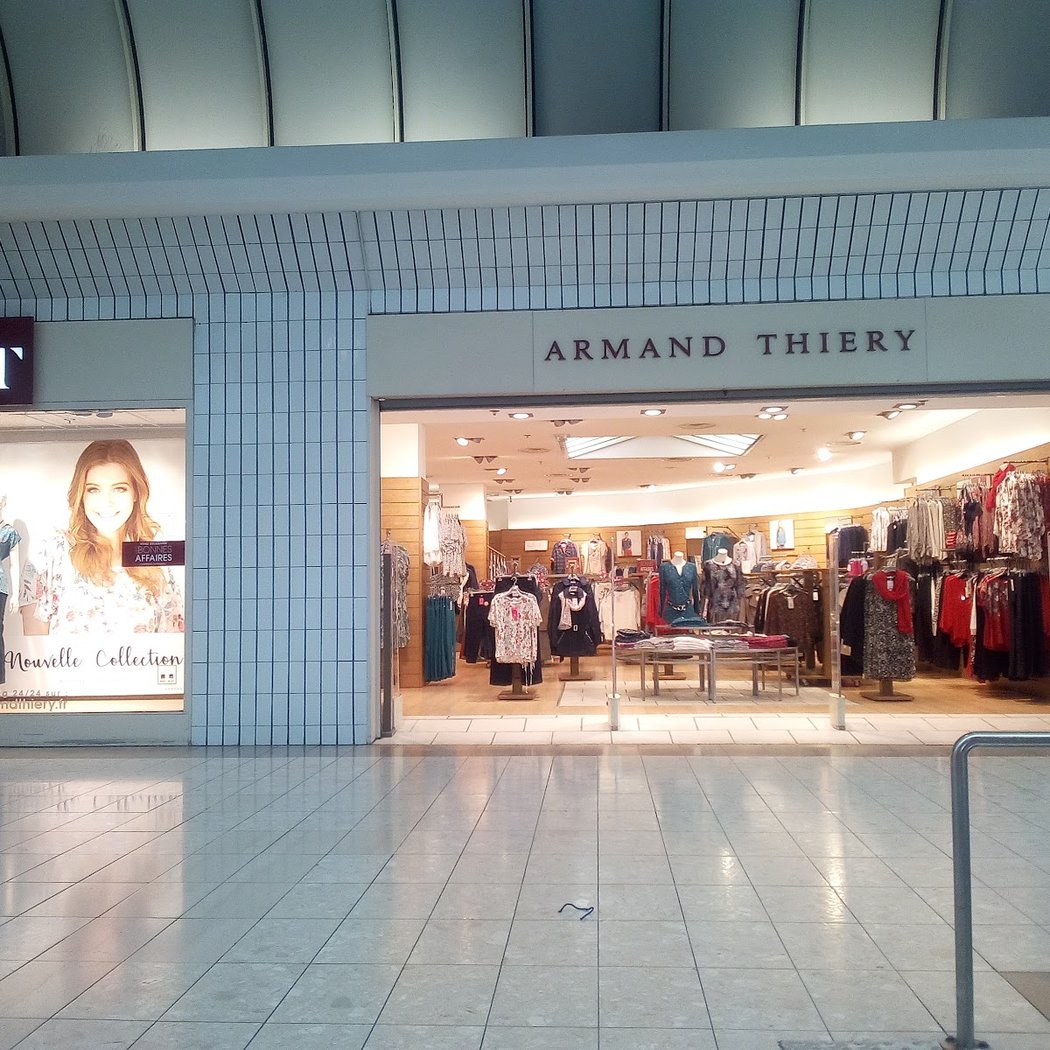 ARMAND THIERY FEMME 1