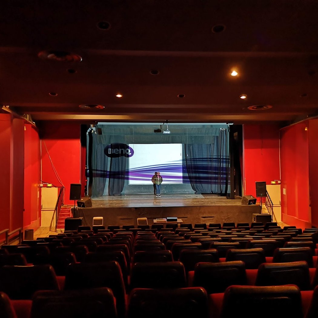 Projection du film “Jumpers” 1