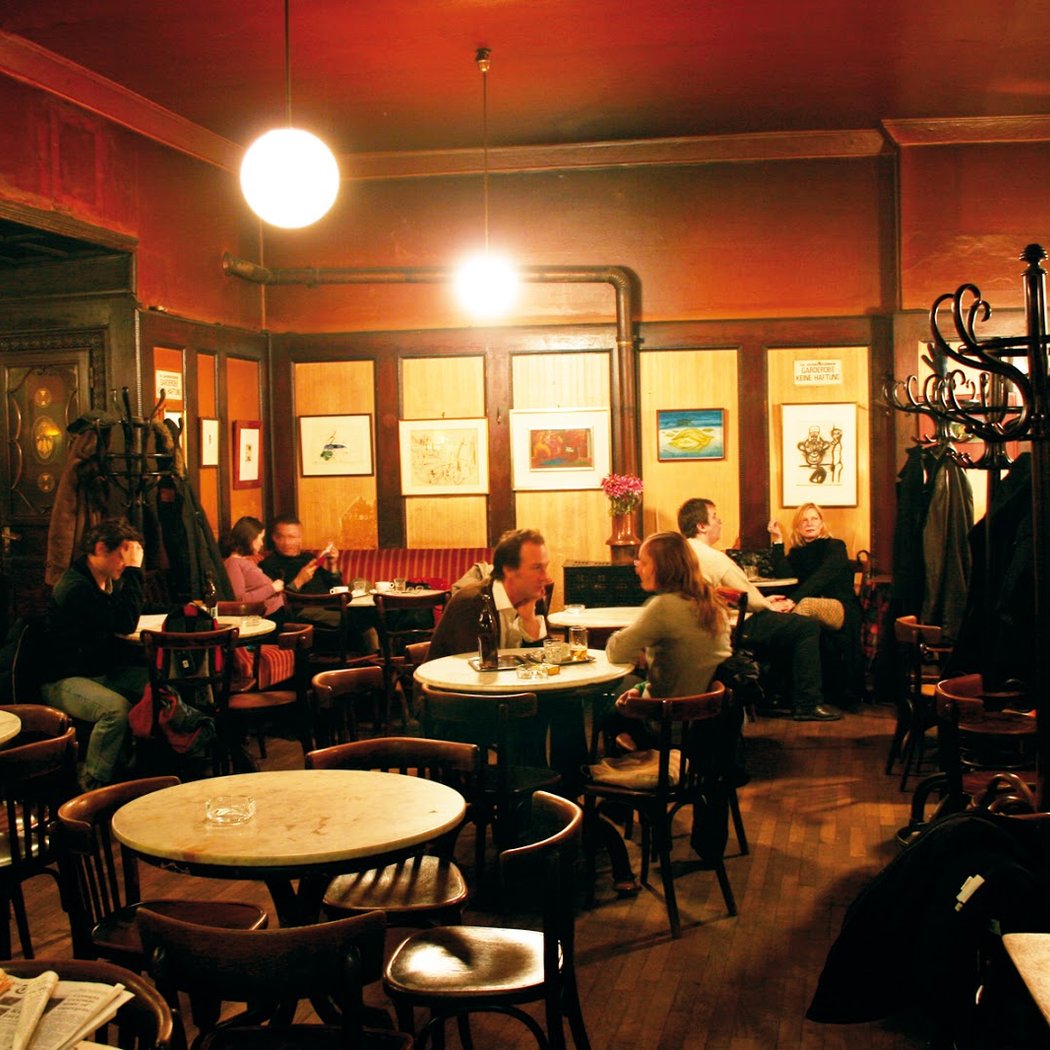 Café Hawelka 3
