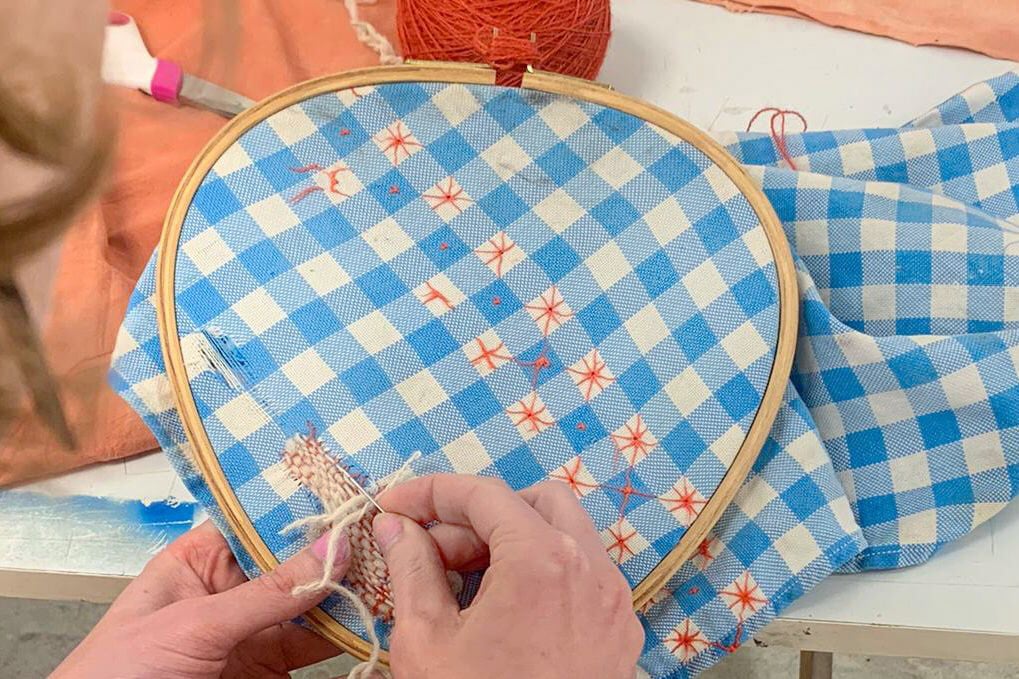 Atelier de valorisation et réparation de vêtements 1