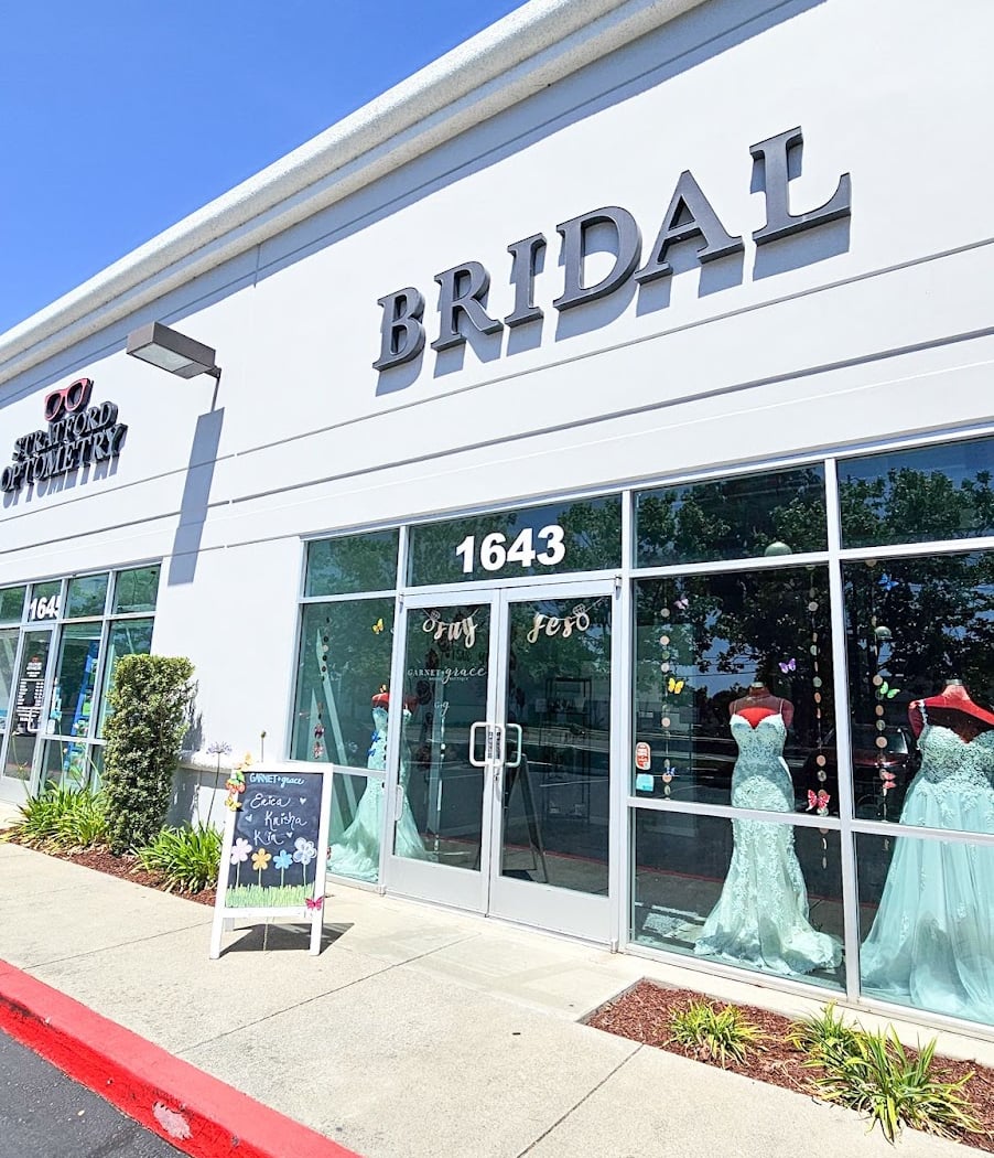 GARNET + grace Bridal Boutique 2