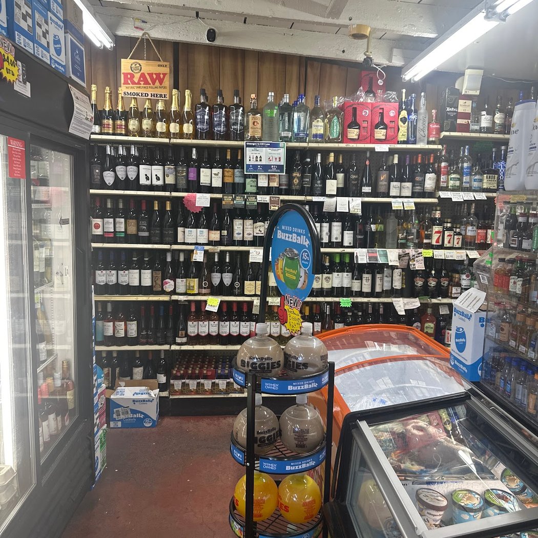 Jackson's Liquor 3